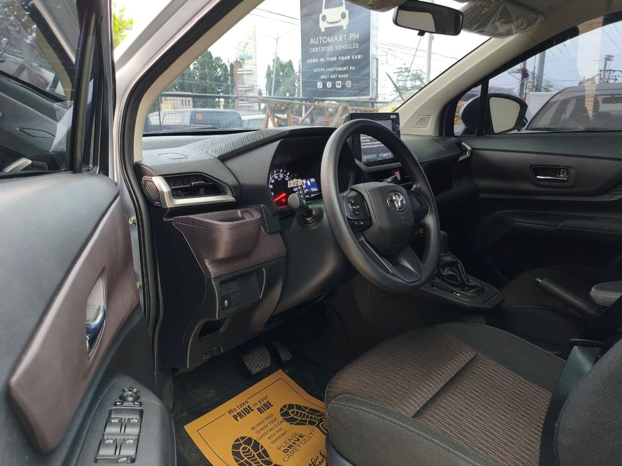 Car gallery image