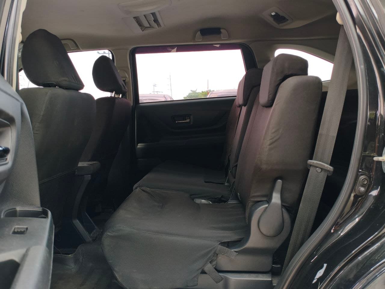 Car gallery image