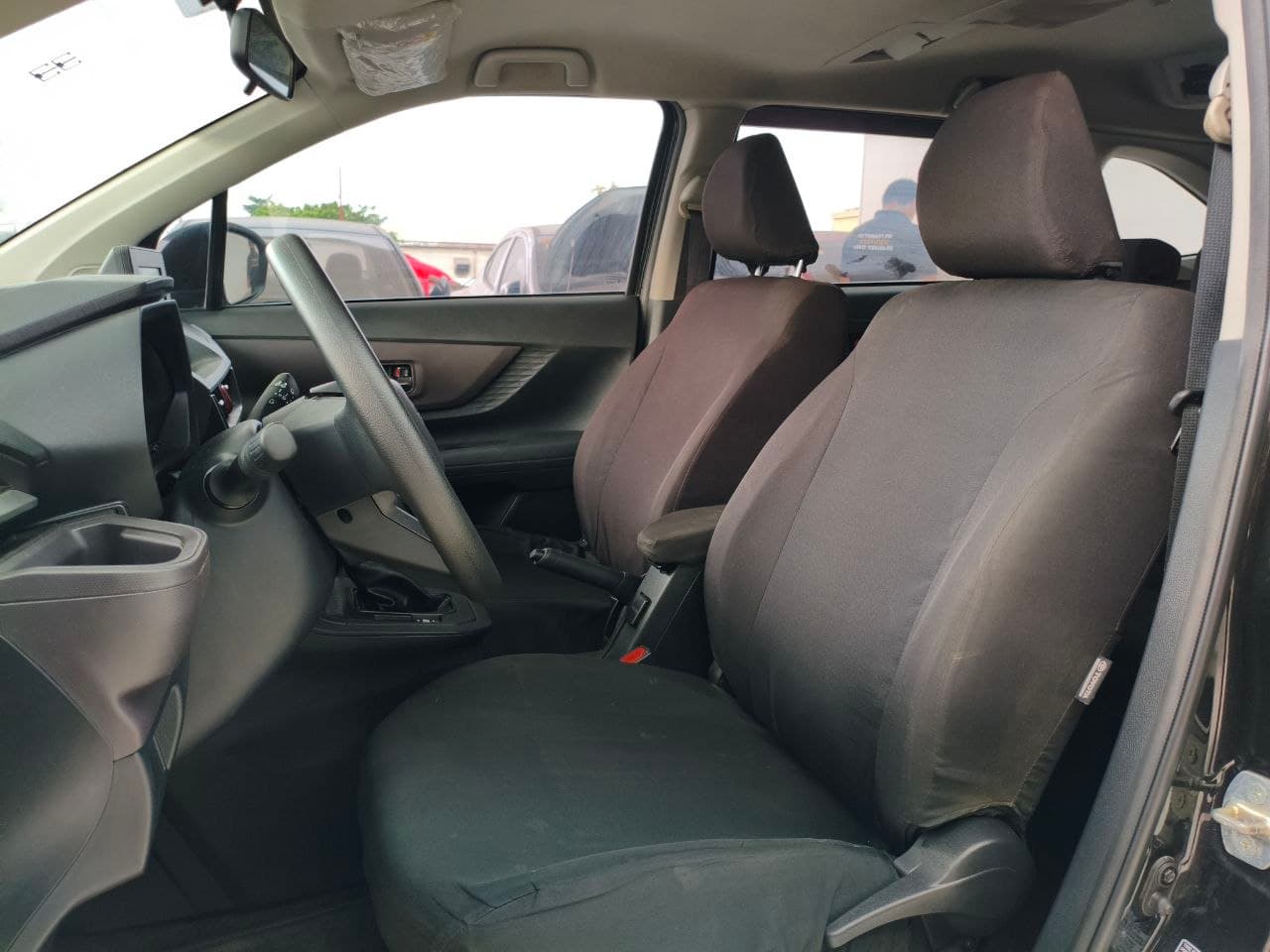 Car gallery image