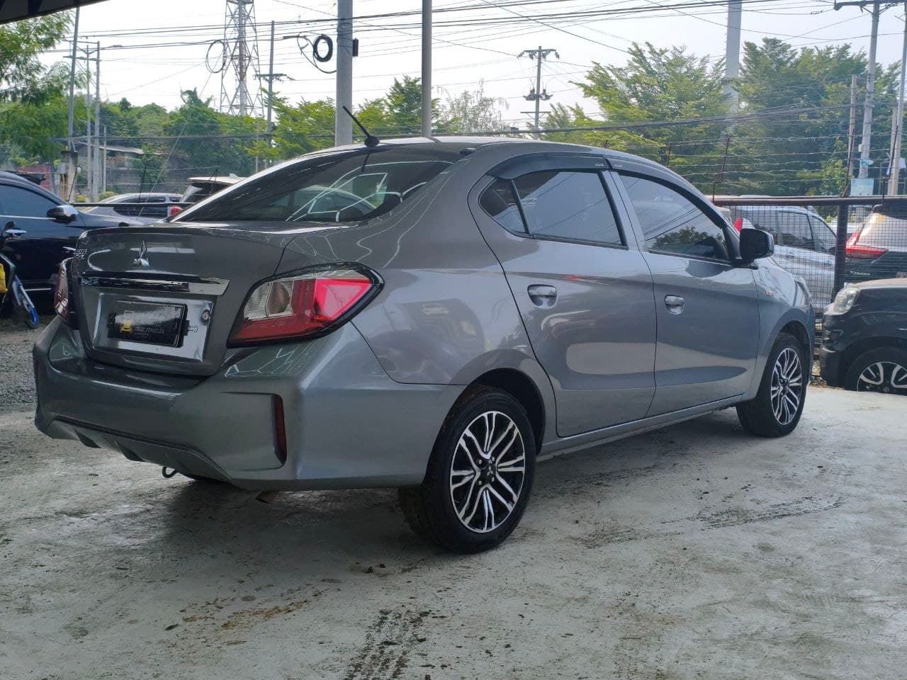 Car gallery image