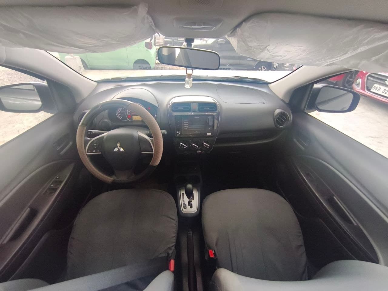 Car gallery image