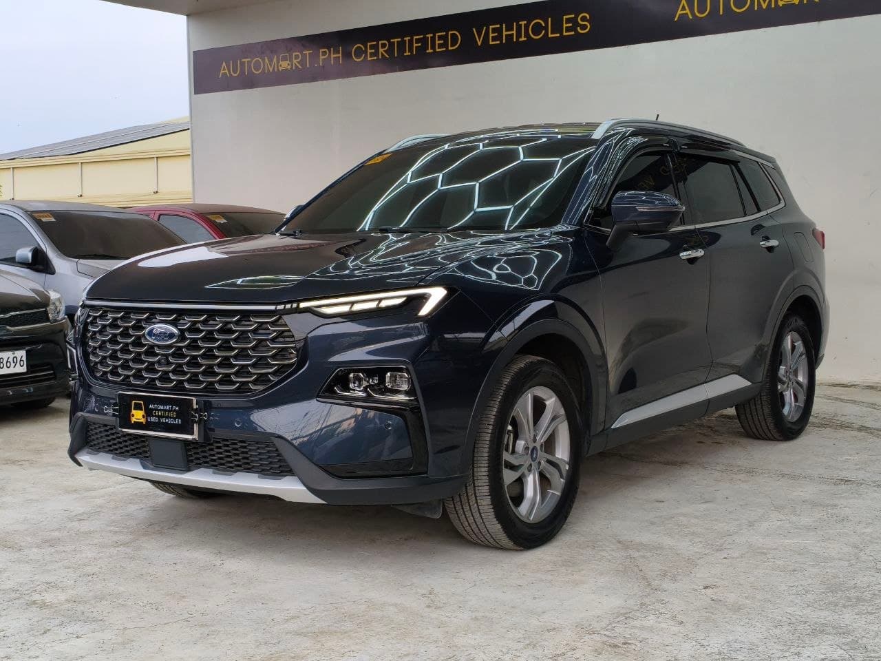Car gallery image