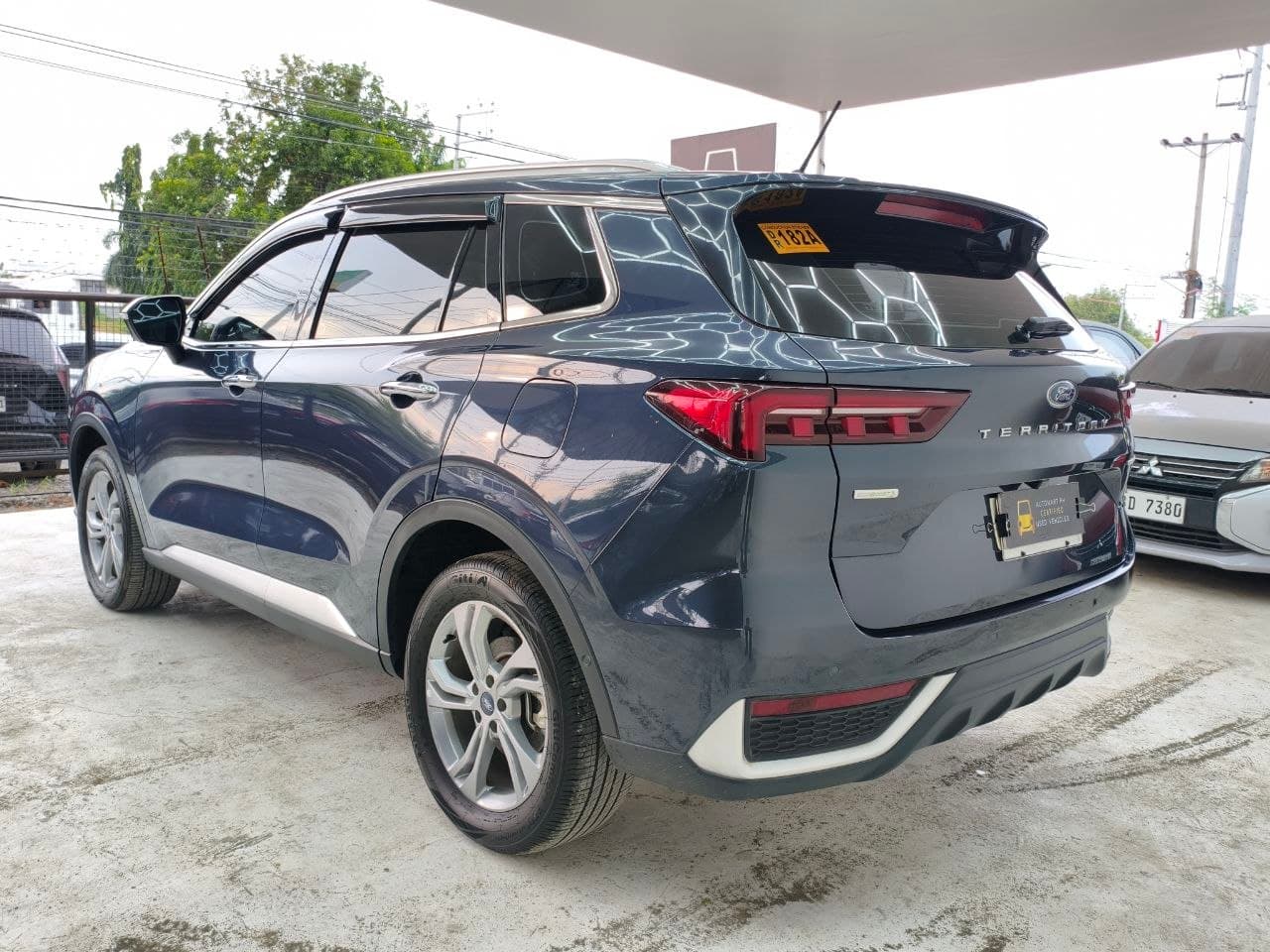 Car gallery image