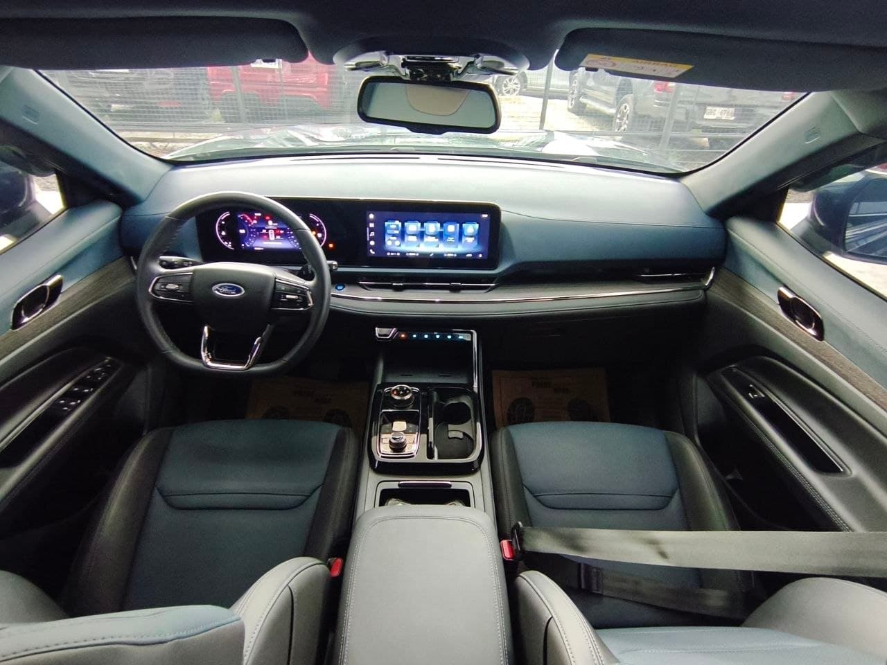Car gallery image