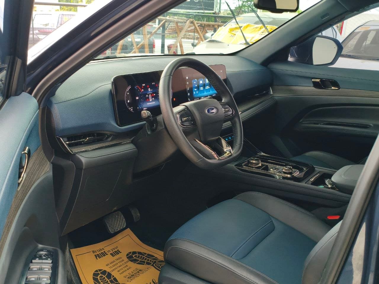 Car gallery image