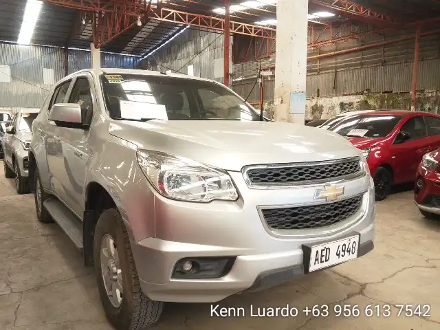 Car gallery image