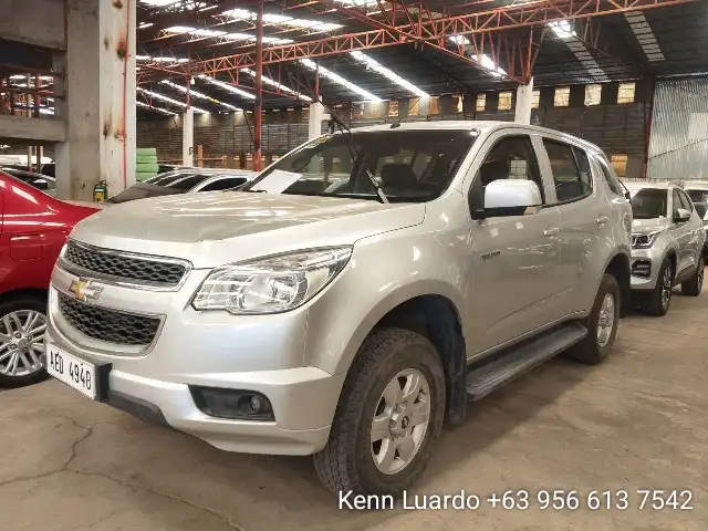 Car gallery image