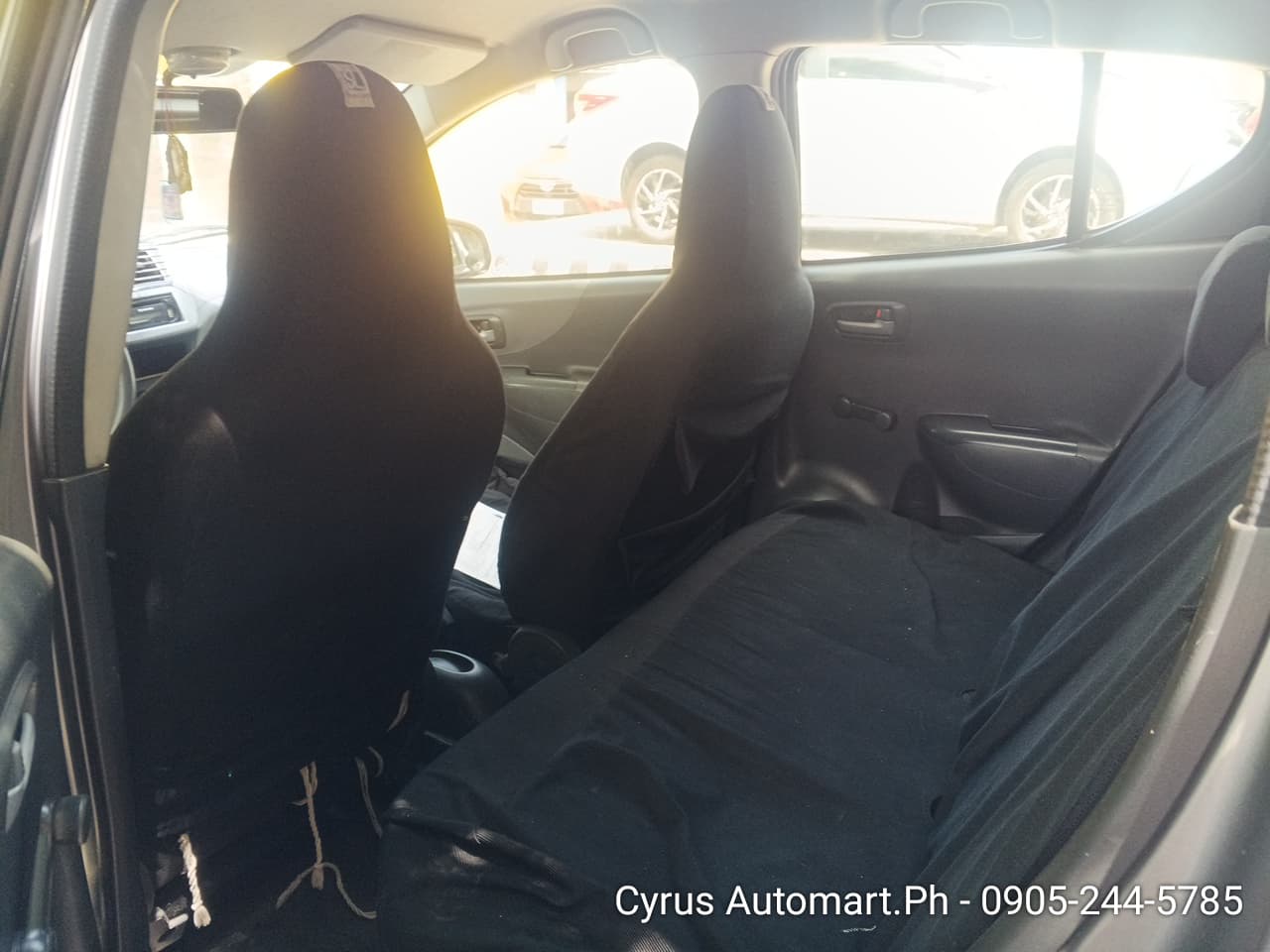 Car gallery image