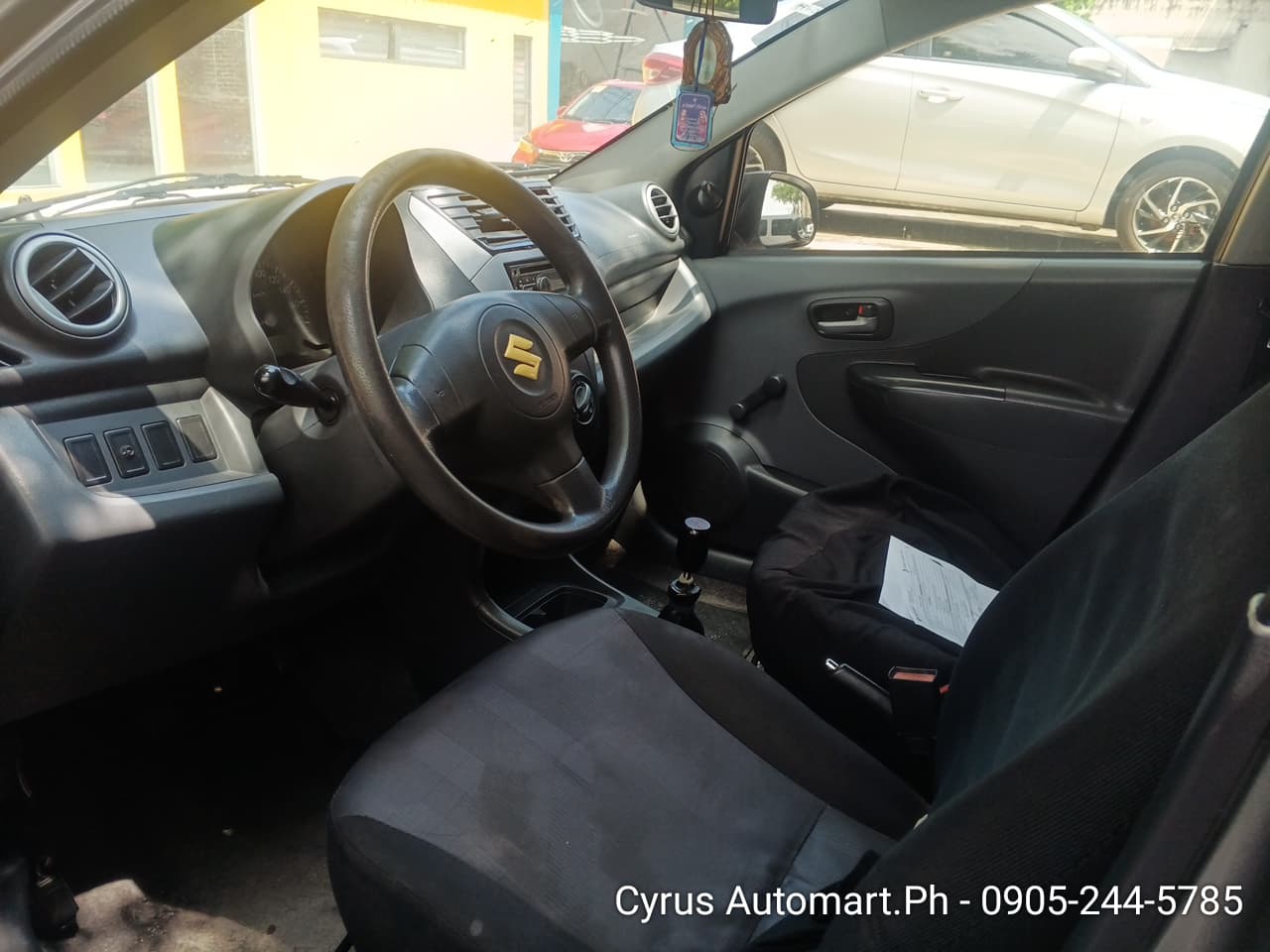 Car gallery image