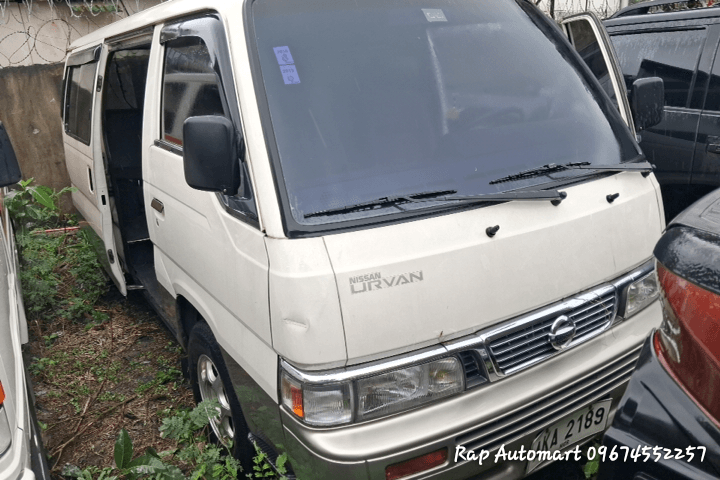 Car gallery image