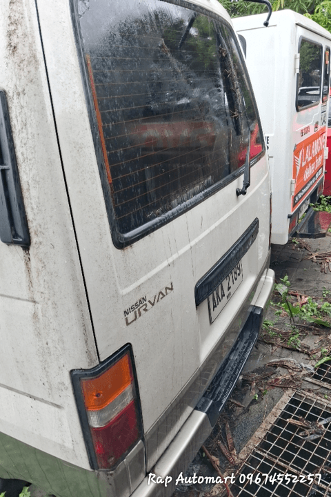 Car gallery image