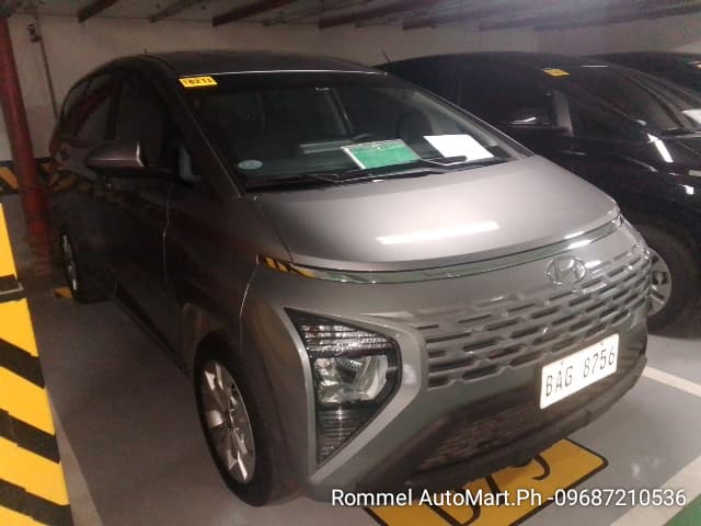 Car gallery image