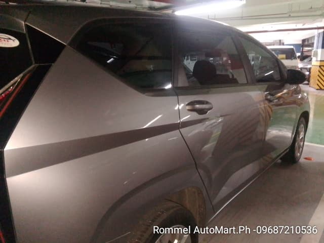 Car gallery image