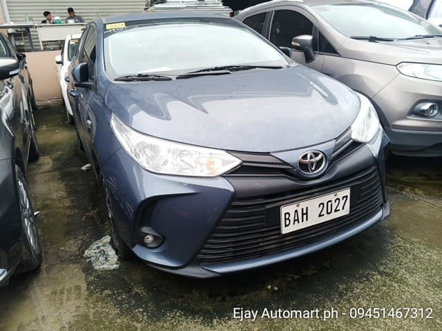 Car gallery image