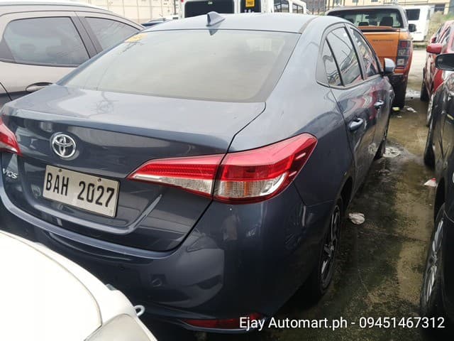 Car gallery image