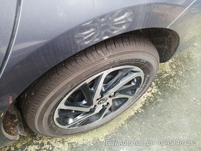 Car gallery image