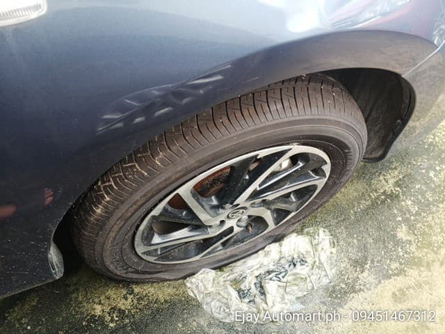 Car gallery image