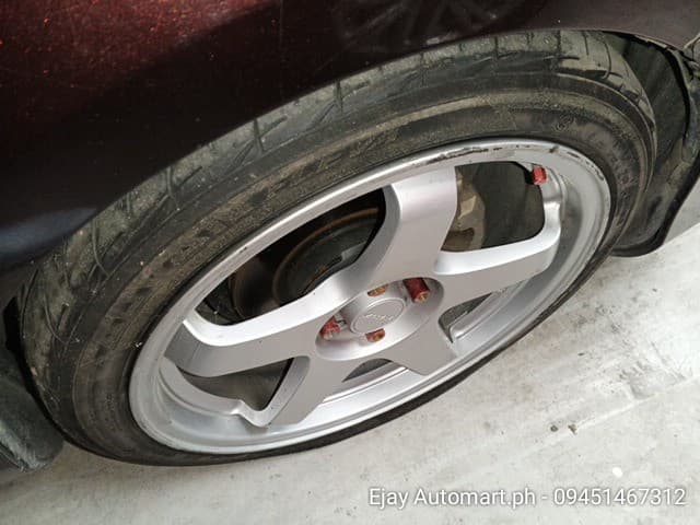 Car gallery image