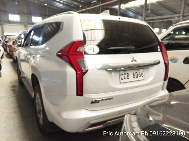 Car gallery image