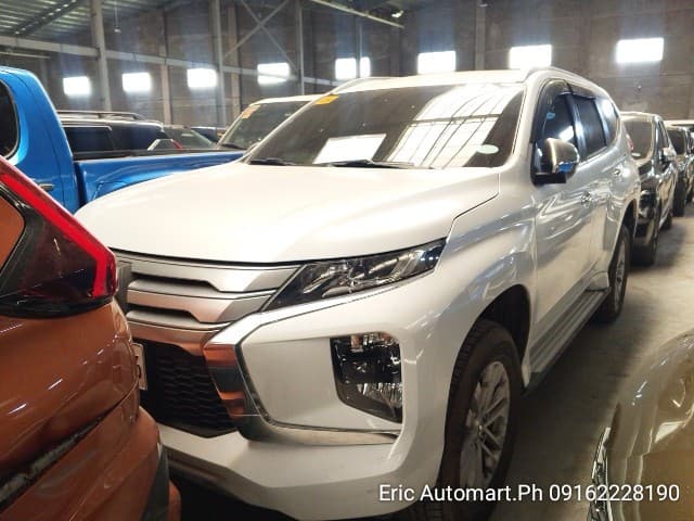 Car gallery image
