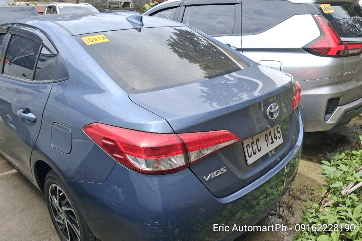 Car gallery image