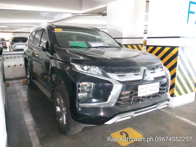 Car gallery image