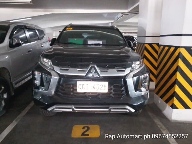 Car gallery image