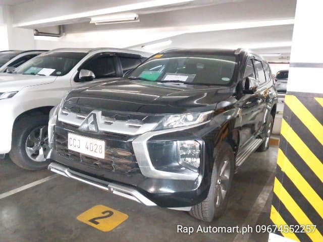 Car gallery image