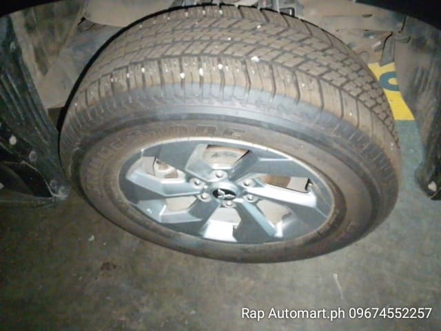 Car gallery image