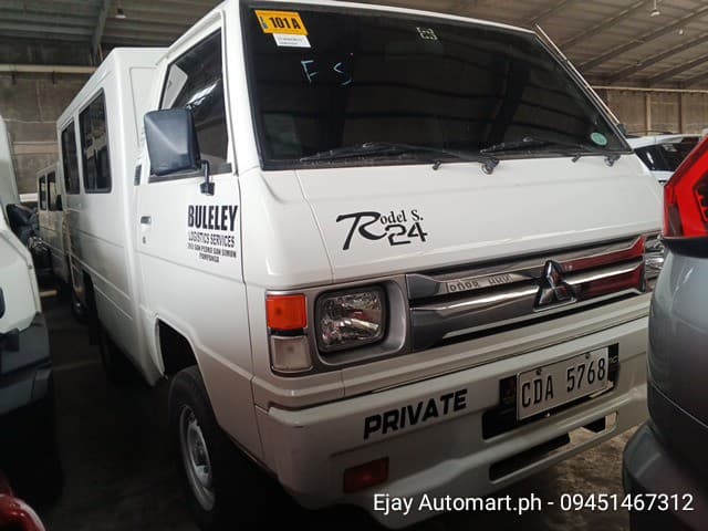 Car gallery image