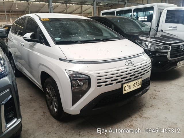 Car gallery image