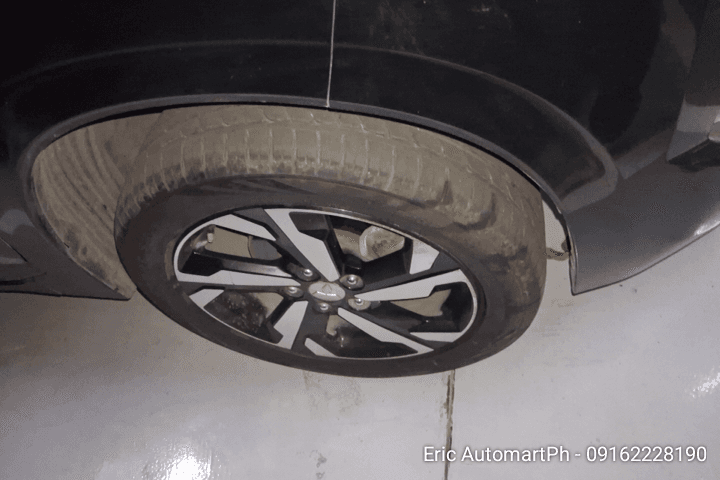 Car gallery image