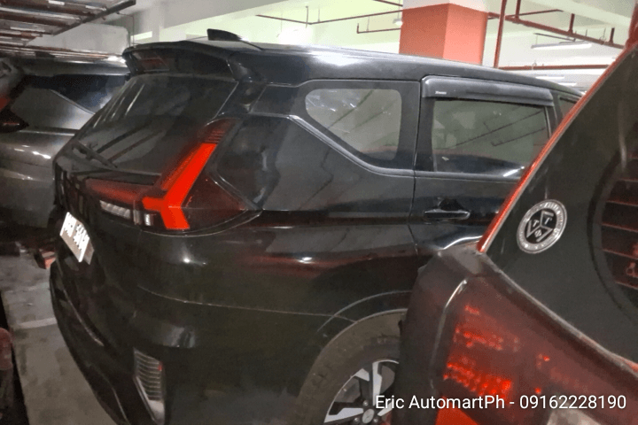 Car gallery image