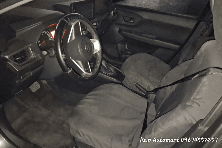 Car gallery image