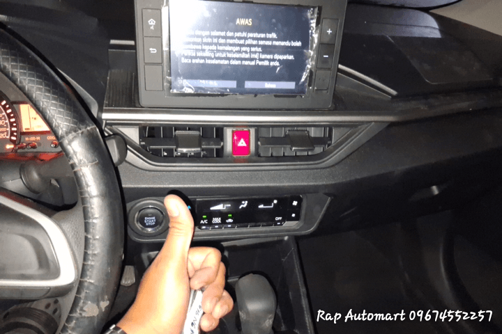 Car gallery image