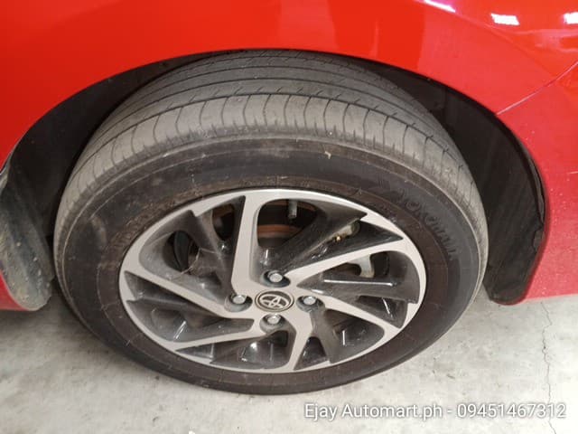 Car gallery image