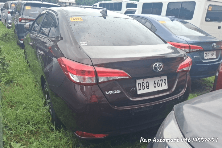 Car gallery image