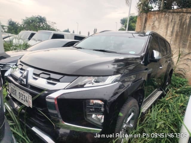 Car gallery image
