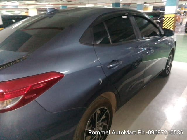Car gallery image