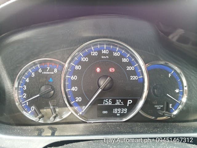 Car gallery image