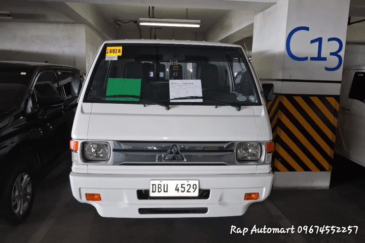 Car gallery image