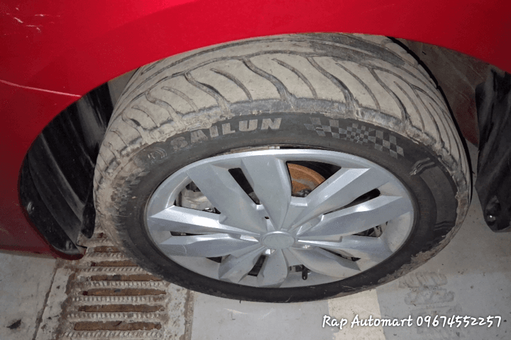 Car gallery image