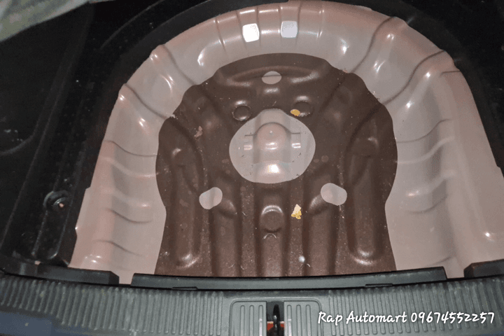 Car gallery image