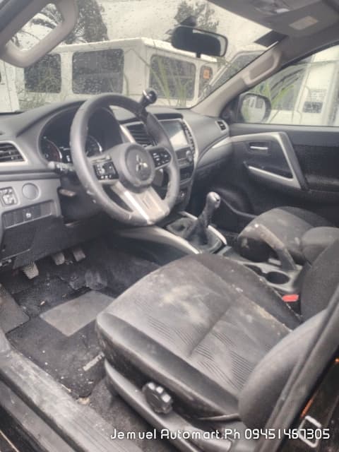 Car gallery image