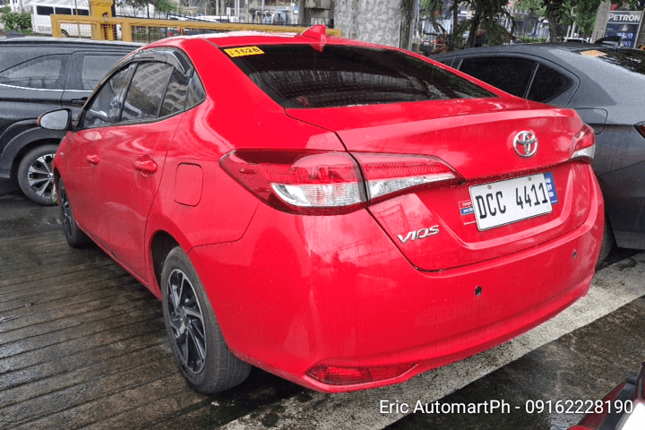 Car gallery image