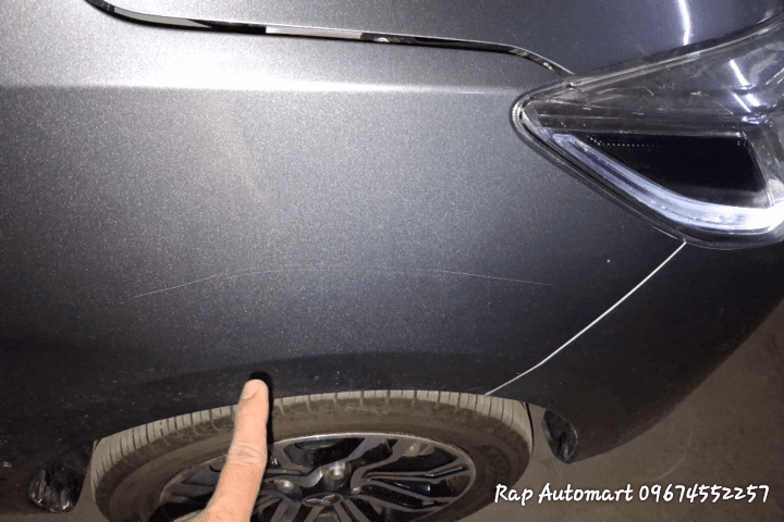Car gallery image