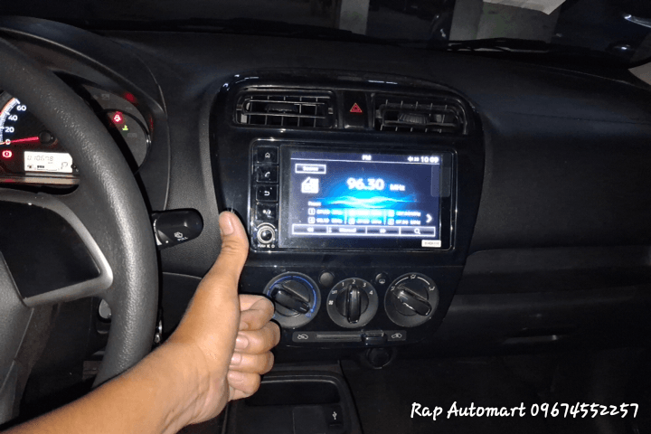 Car gallery image