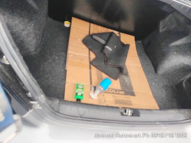 Car gallery image