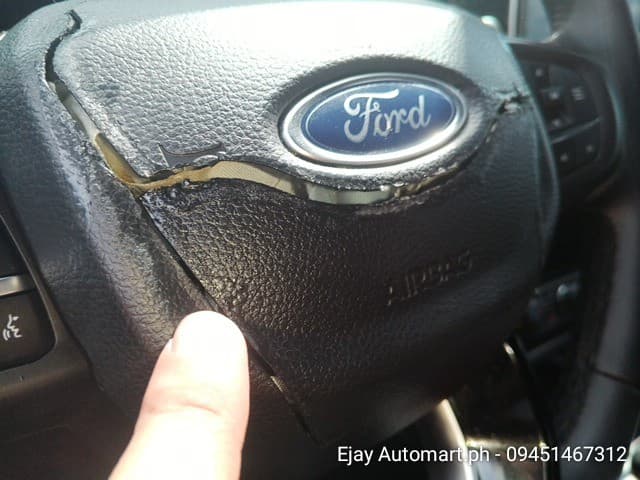 Car gallery image
