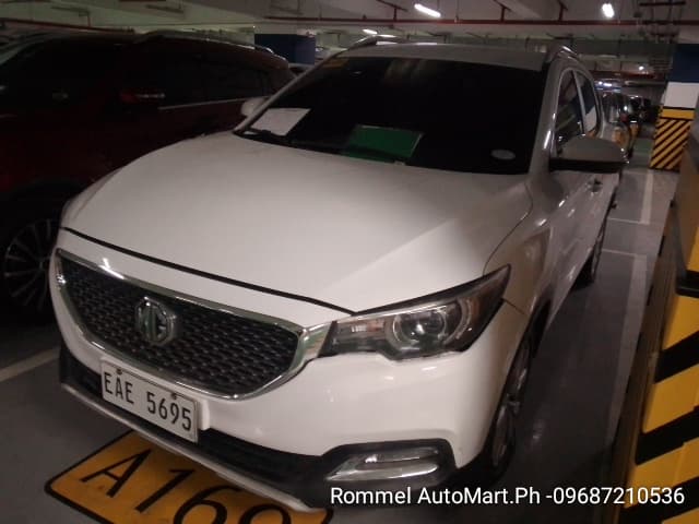 Car gallery image